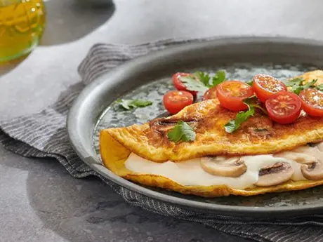 Puck Cheese & Mushroom Omelette