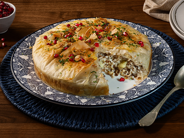 Chicken Ouzi (Filo wrapped rice) 