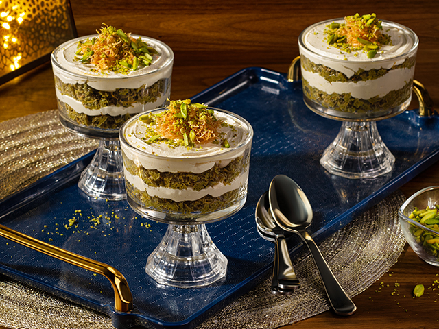 Mafroukeh with Pistachio & Cream
