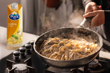 What is Cooking Cream? Learn Its Uses & Effortlessly Enhance Family Meals with Puck Cooking Cream 