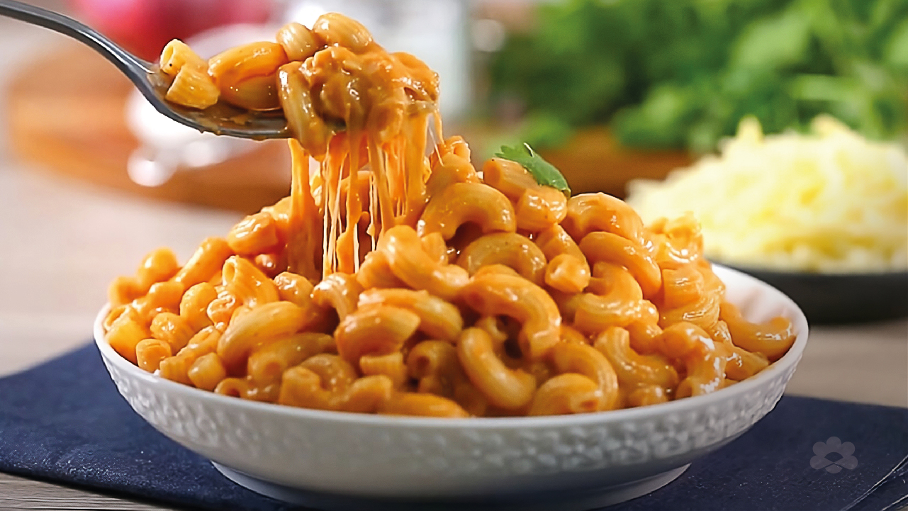 Butter Chicken Mac and Cheese