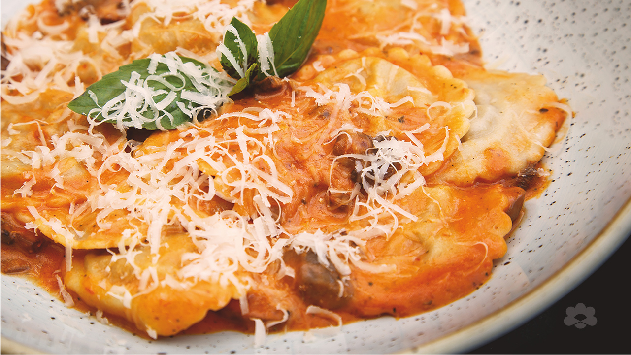 Crispy Ravioli with Tomato Sauce