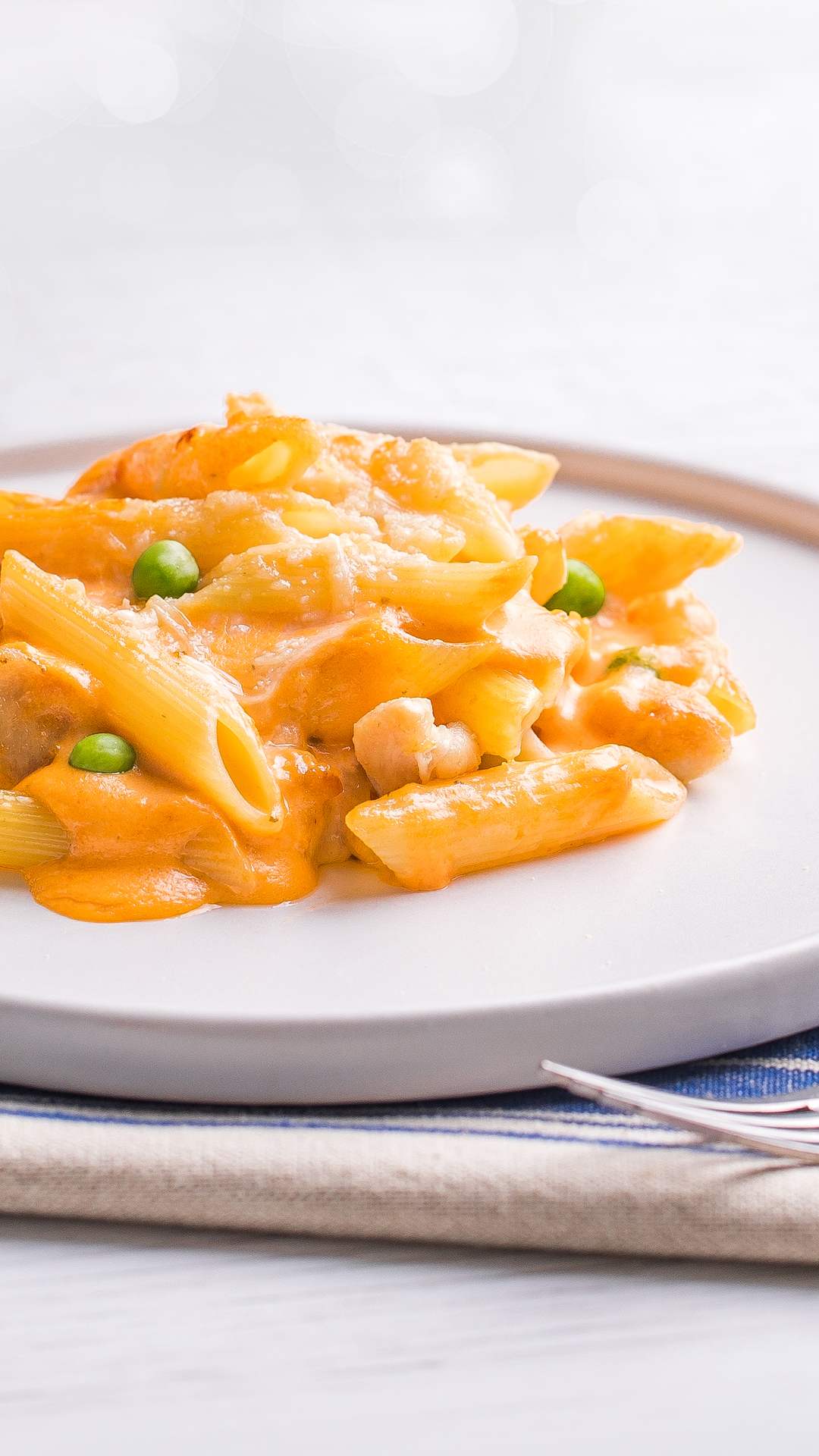 Penne rigate with chicken sudried tomato pesto and bechamel sauce
