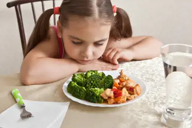 How to Get Your Kids to Eat More Vegetables? 3 Helpful Strategies for Moms