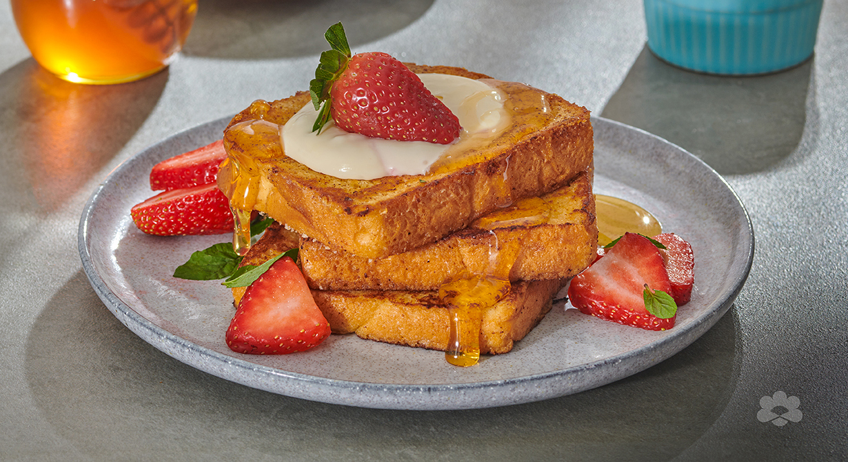 Cinnamon French Toast with Strawberries