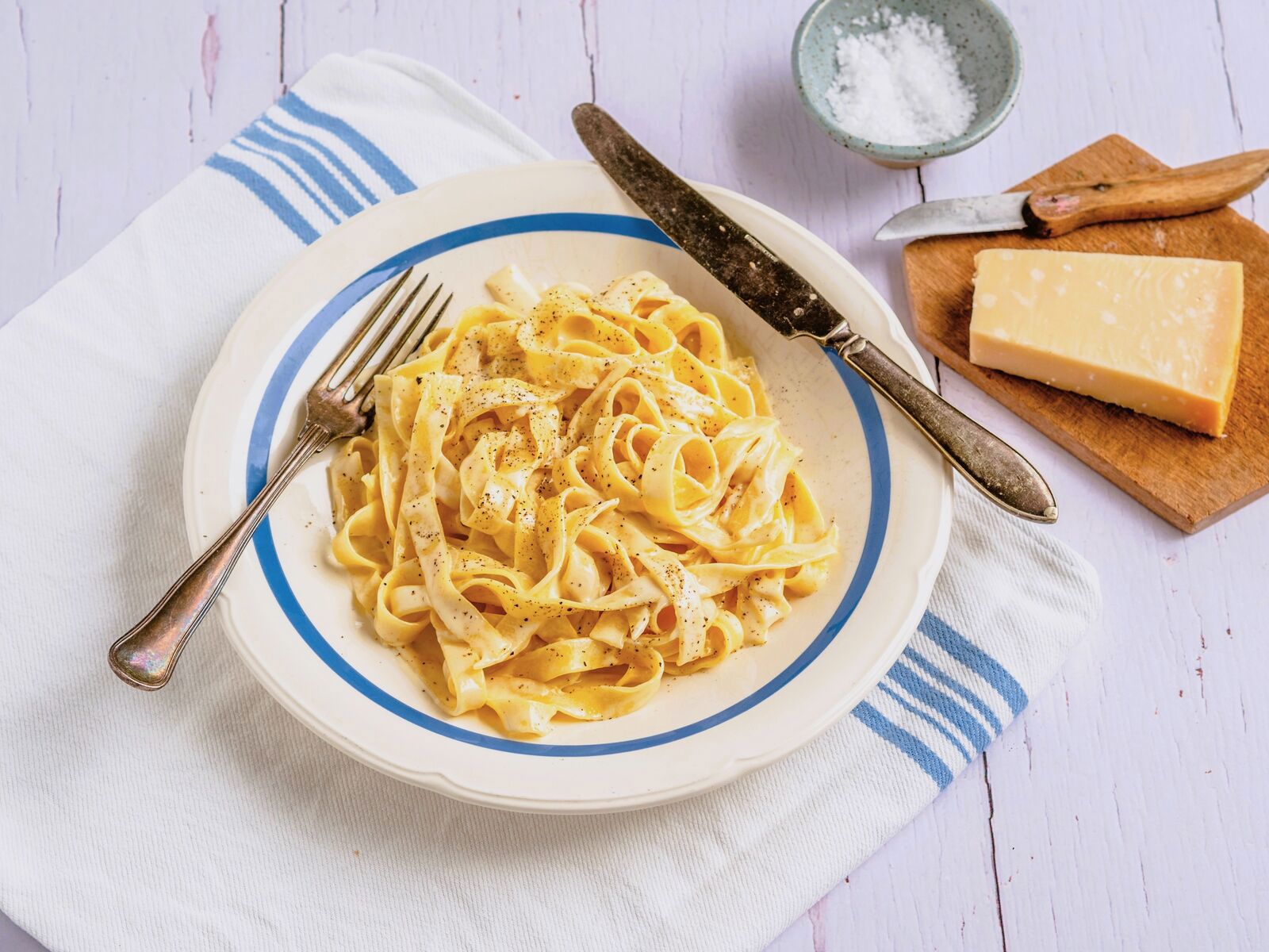 Fettuccine Alfredo 